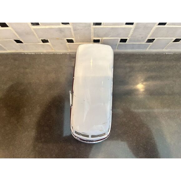 Kinsmart Volkswagen Classical Bus Hippie Peace & Love Retractable & Working - Picture 6 of 7